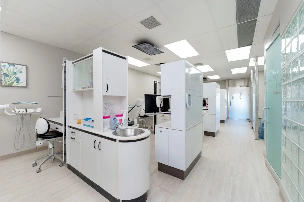 modern operatory room sw edmonton dentist
